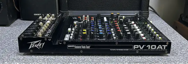 Peavey PV 10AT BT Powered Mixer - Photo 3