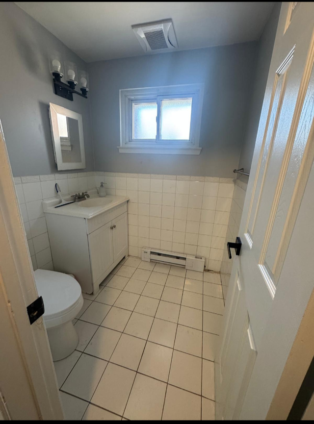 Room Sharing with young Lady Brampton near Bramlea city centre