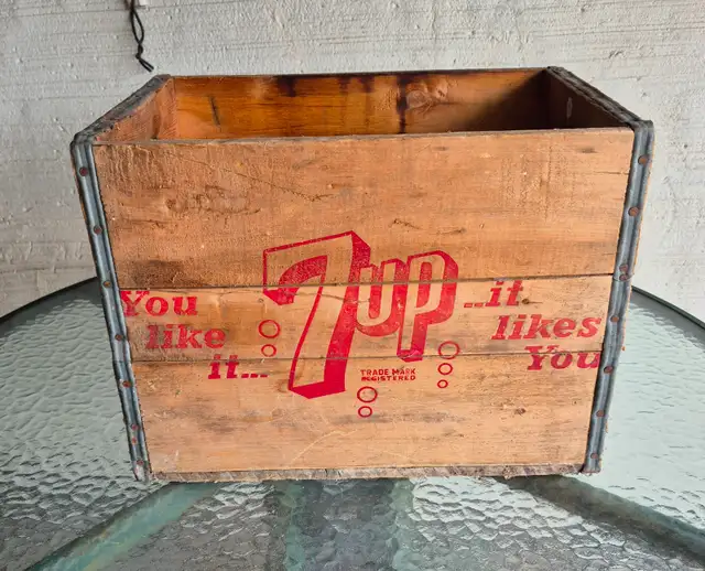 Antique 7-Up Wooden Crate
