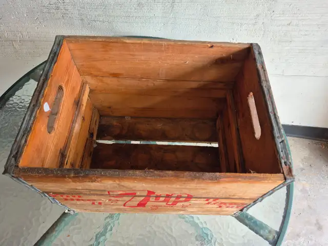 Antique 7-Up Wooden Crate - Photo 3