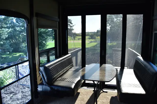 2015 Keystone Fuzion 404 TOYHAULER/5TH WHEEL - Photo 4