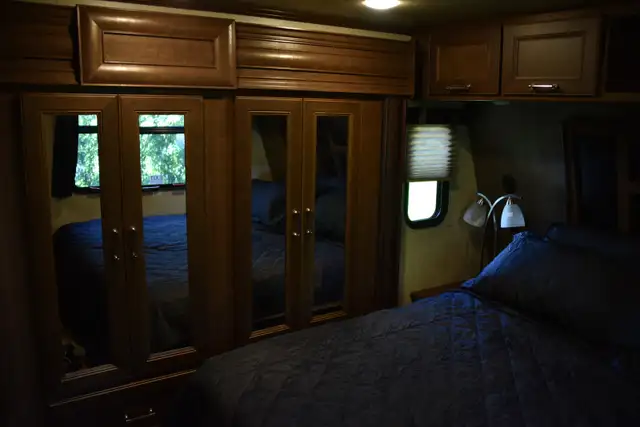 2015 Keystone Fuzion 404 TOYHAULER/5TH WHEEL - Photo 7