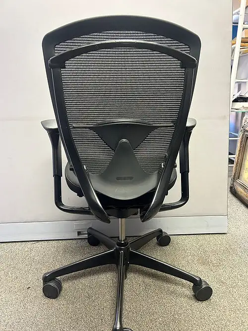 Teknion Contessa Ergonomic Chair with Fabric Seat! - Photo 2