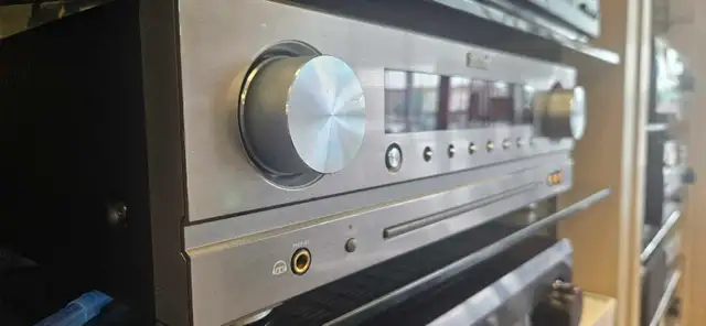 Sherwood Receiver - Photo 3