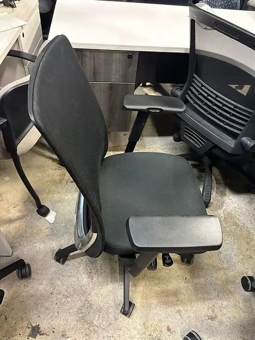 Artopex Chair! - Photo 3