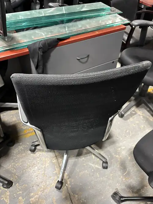 Global Accord Chair! - Photo 3