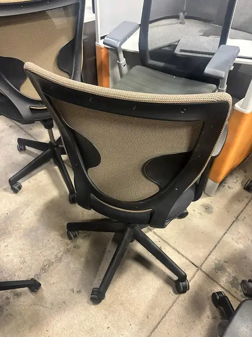 Keilhauer Simple Chair (Model 9313) – Upholstered Conference! - Photo 4