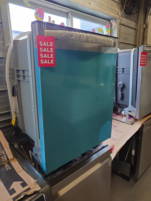 Frigidaire '24' Stainless Steel Dishwasher on Sale‼️ - Photo 3