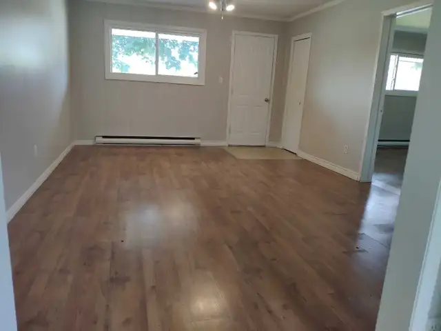 Trenton 2 bedroom   1 wastooms ground floor hugh unit $1499 - Photo 3