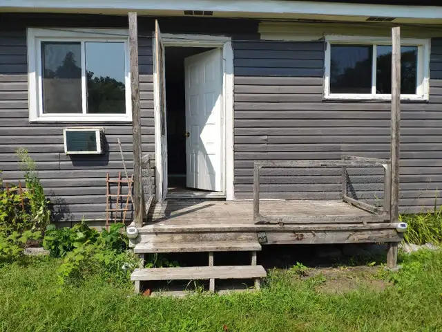 Trenton 2 bedroom   1 wastooms ground floor hugh unit $1499 - Photo 9