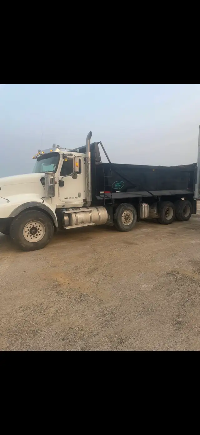 full time DZ Tri axle dump truck driver - Photo 4