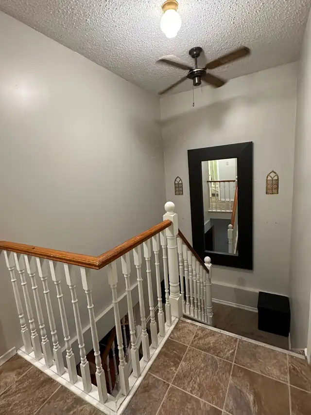 ATTENTION TRENT STUDENTS – 3 Bdrm - Prime Reid St Location - Photo 5