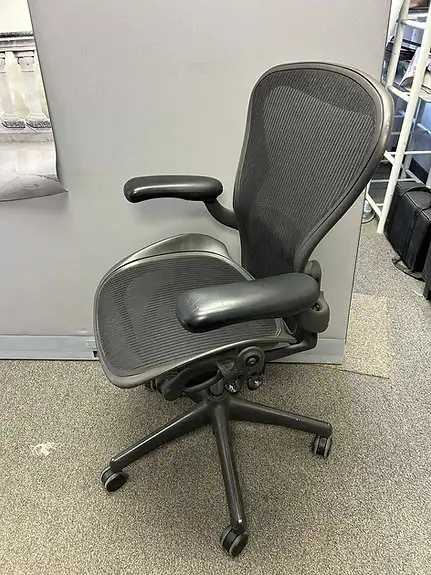 Herman Miller Aeron Chair Size B with Lumber! - Photo 2