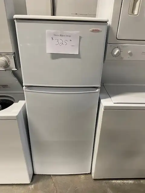 Réfrigérateur blanc 24'' Sunbeam