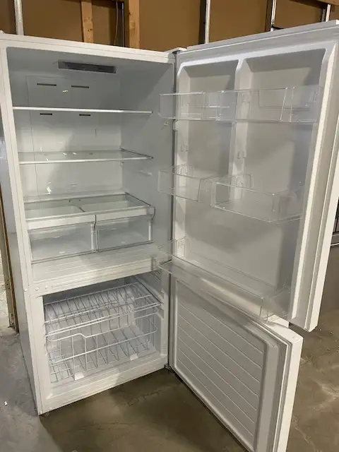 Réfrigérateur blanc 29.5'' congélateur en bas Moffat - Photo 2