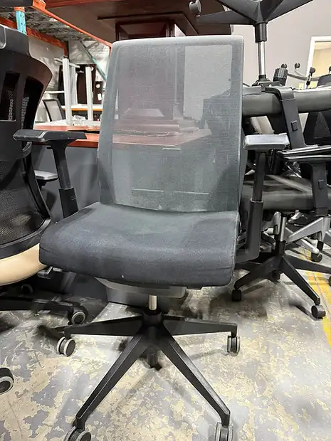 Haworth Very Task Chair!