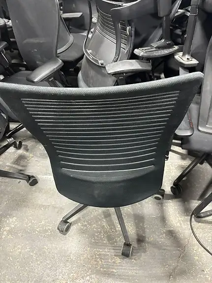 Global Loover High Mesh Back Office Chair! - Photo 4