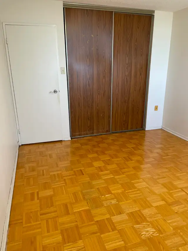 Room for rent - Photo 2