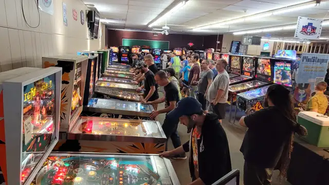 WANTED Pinball Machines Dead or Alive! Pick up ASAP with cash! - Photo 2