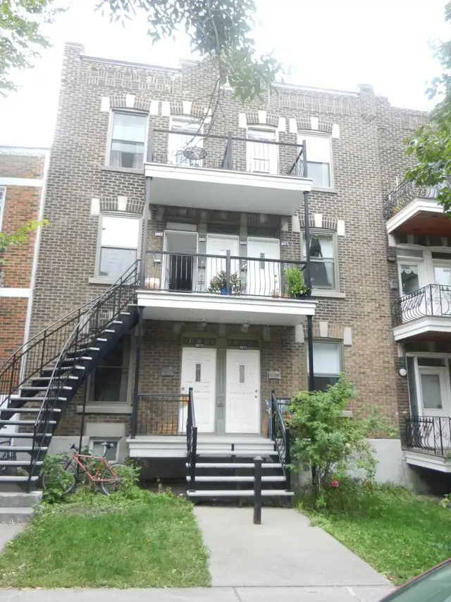 MÉTRO ET PARC LAURIER, TRÈS BEAU 3 1/2 2ÈME ÉTAGE RUE BOYER - Photo 14