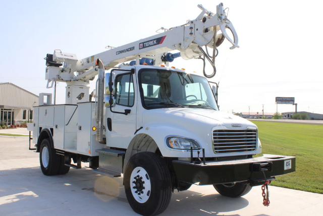 2019 Freightliner M2 Terex Commander 4047 Digger Derrick - Photo 4