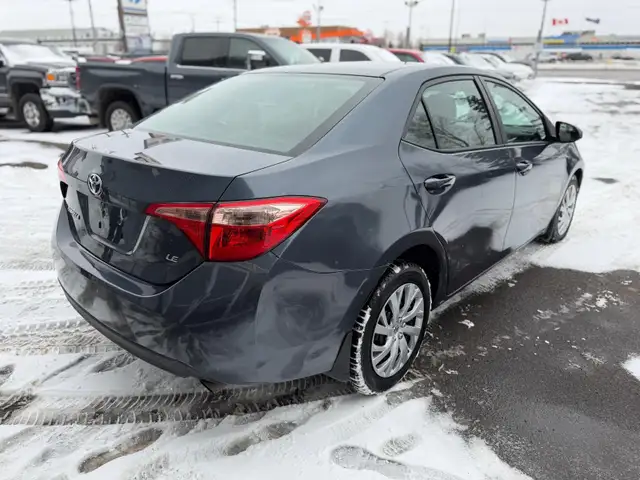 2017 Toyota Corolla LE FWD - Photo 4