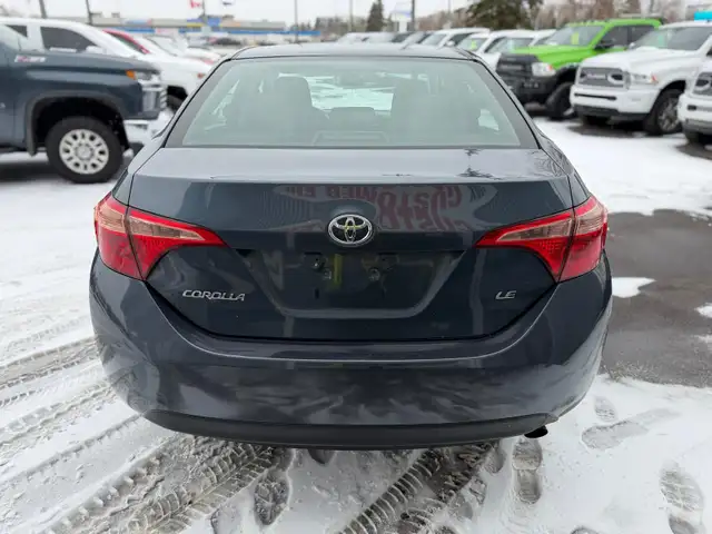 2017 Toyota Corolla LE FWD - Photo 5