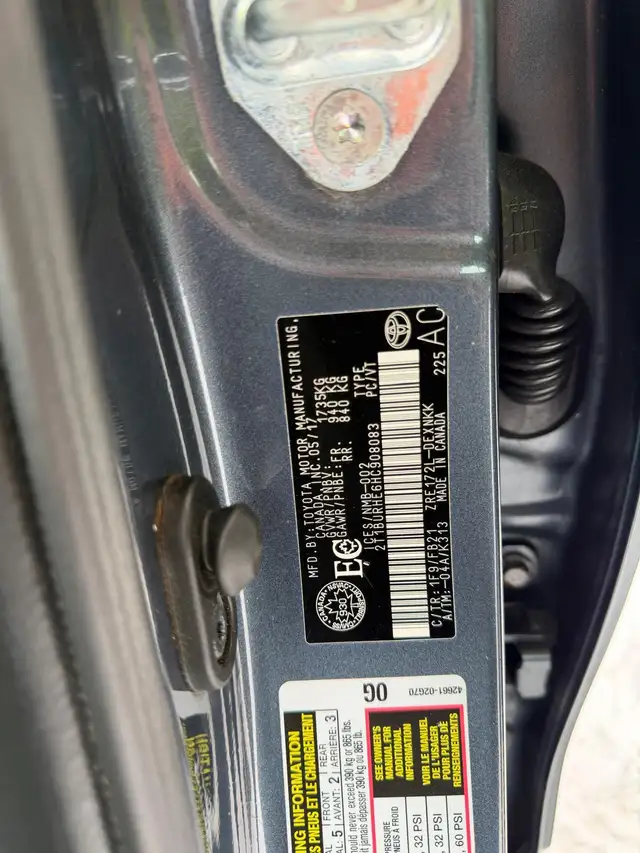 2017 Toyota Corolla LE FWD - Photo 16