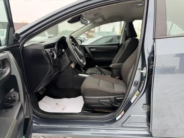 2017 Toyota Corolla LE FWD - Photo 17