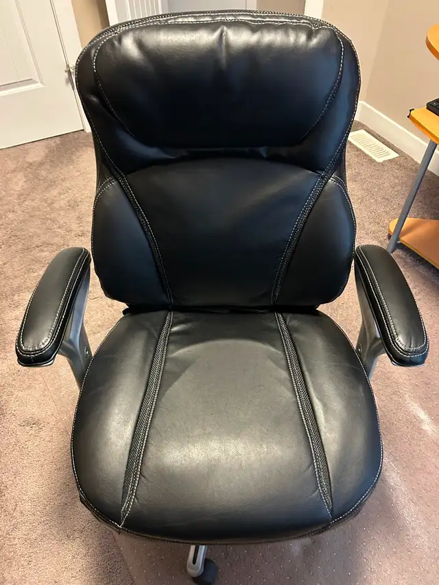 H P Computer desktop 23 inch. All one - Photo 2