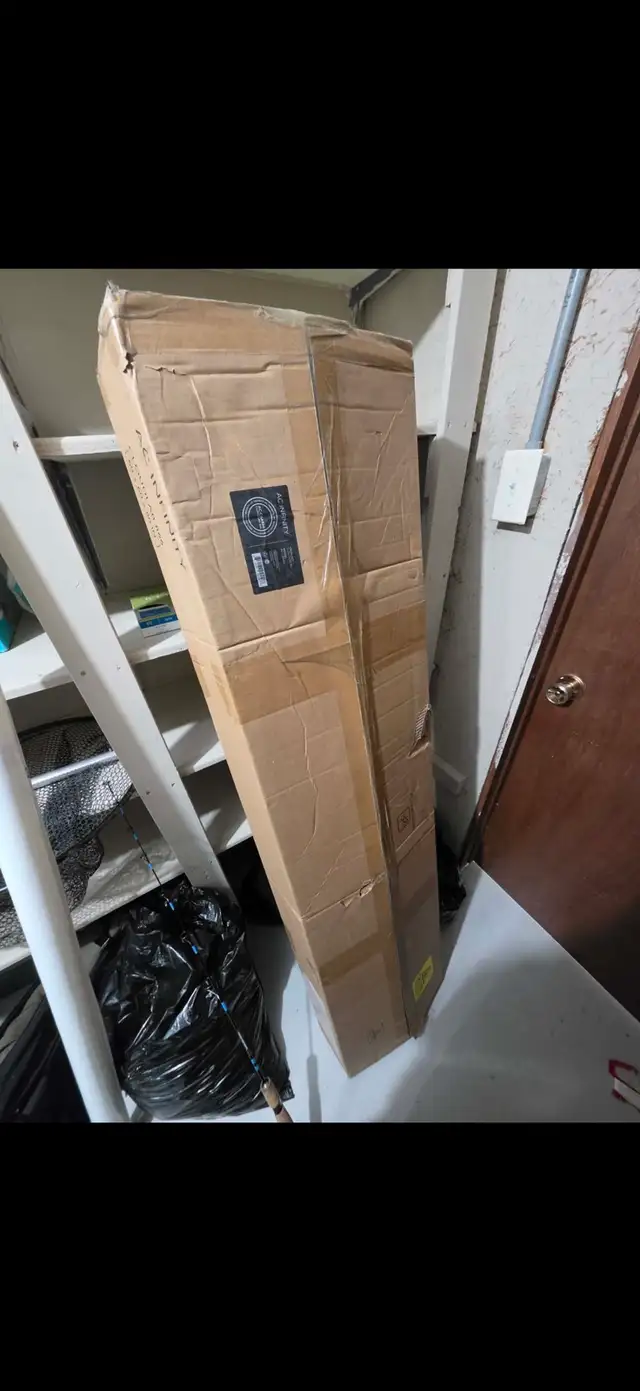 AC infinity grow tent - Photo 2