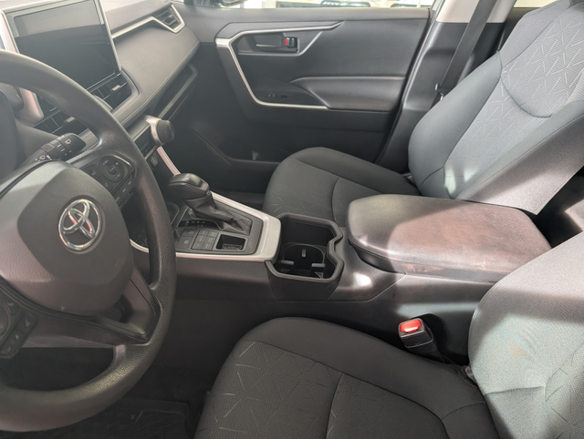 2024 Toyota RAV4 LE AWD - Photo 11