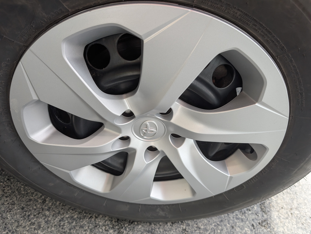 2024 Toyota RAV4 LE AWD - Photo 22