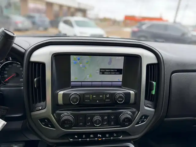 2014 GMC Sierra 1500 SLT 5.3L 4X4 - Photo 17