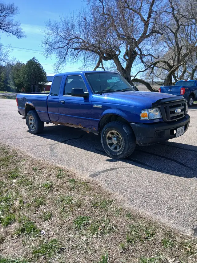 2006 Ford Ranger 4x4 Supercab 4.0L - Photo 2