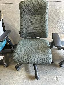 Global Indulge Task Chair 3691-1!