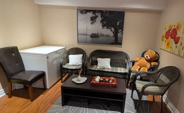 West Mountain Hamilton - Room Available - Photo 5