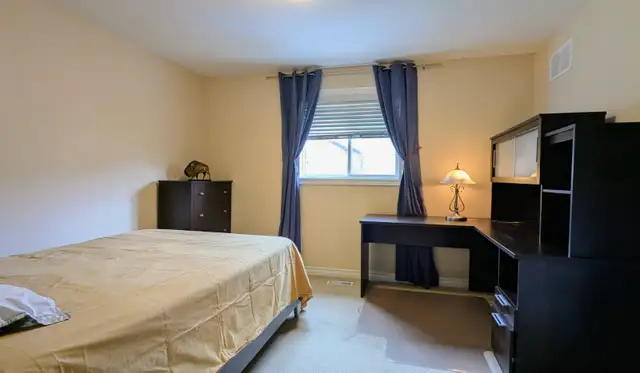 West Mountain Hamilton - Room Available - Photo 10