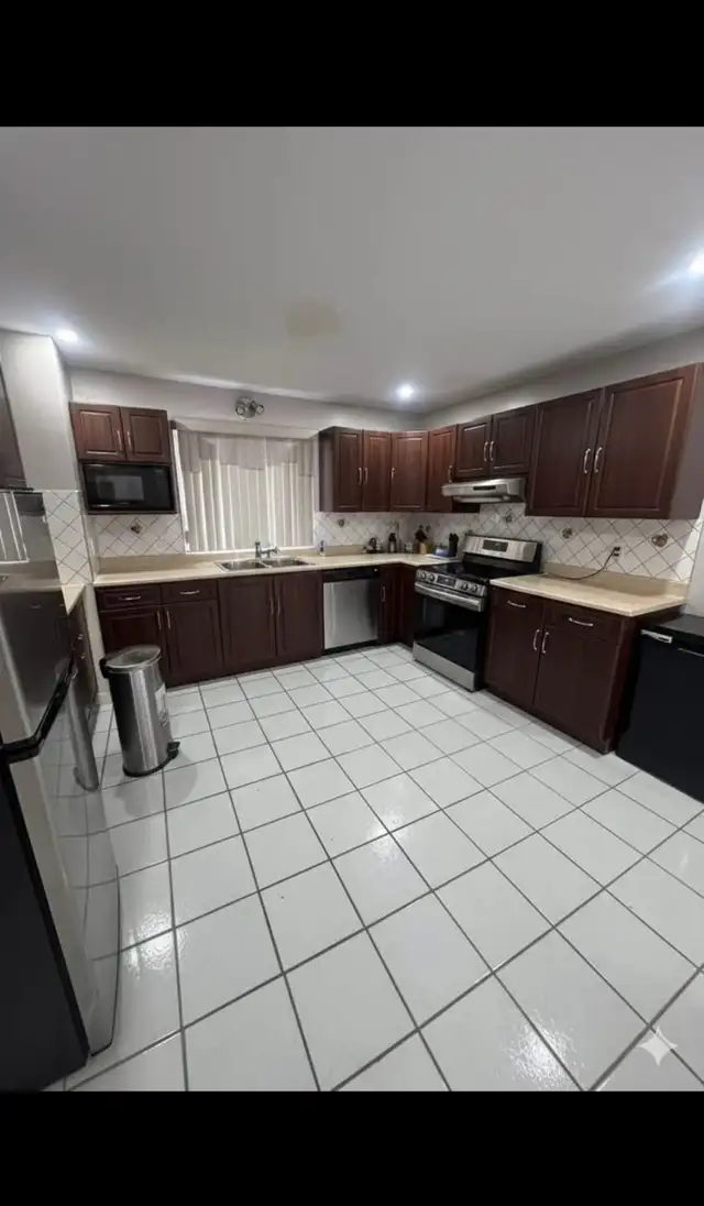 Grand 51/2 avec garage - Photo 8