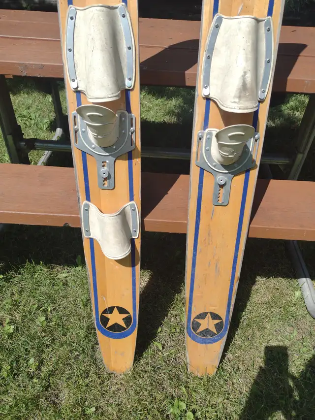 Vintage Starfire 2 wood waterskie - Photo 4