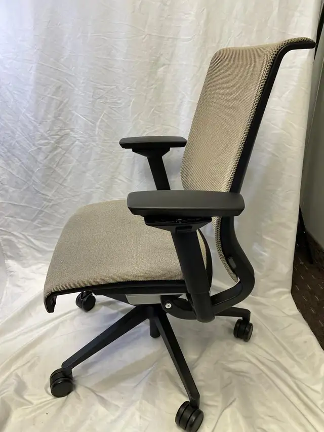 Steelcase Think Chair-Call Us Now! - Photo 3