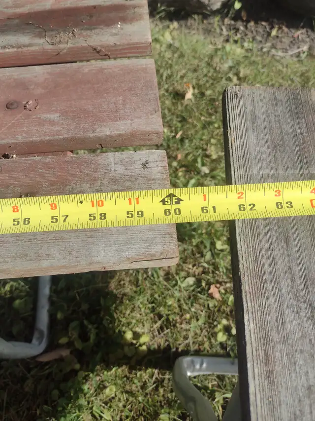 Two 5' wood and metal benches - Photo 4