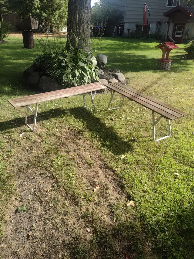 Two 5' wood and metal benches - Photo 5