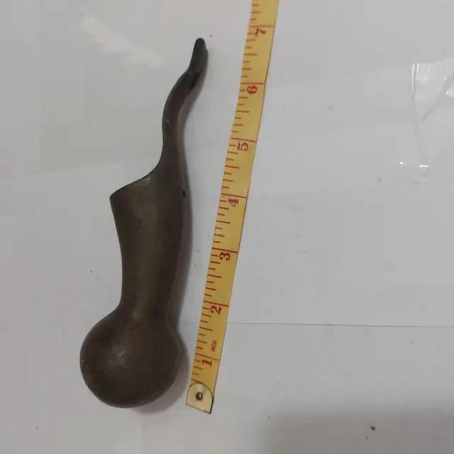 Finial tip for horse collar