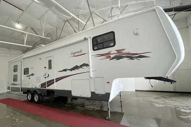 2008 Pilgrim International Legends 37QB4S – Pre-Owned 5th Wheel - Photo 4