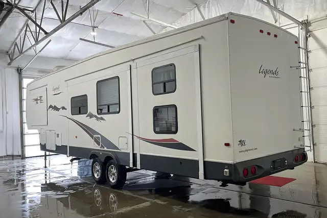 2008 Pilgrim International Legends 37QB4S – Pre-Owned 5th Wheel - Photo 6