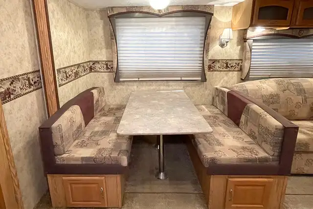 2008 Pilgrim International Legends 37QB4S – Pre-Owned 5th Wheel - Photo 15