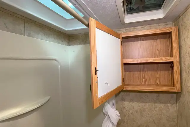 2008 Pilgrim International Legends 37QB4S – Pre-Owned 5th Wheel - Photo 33