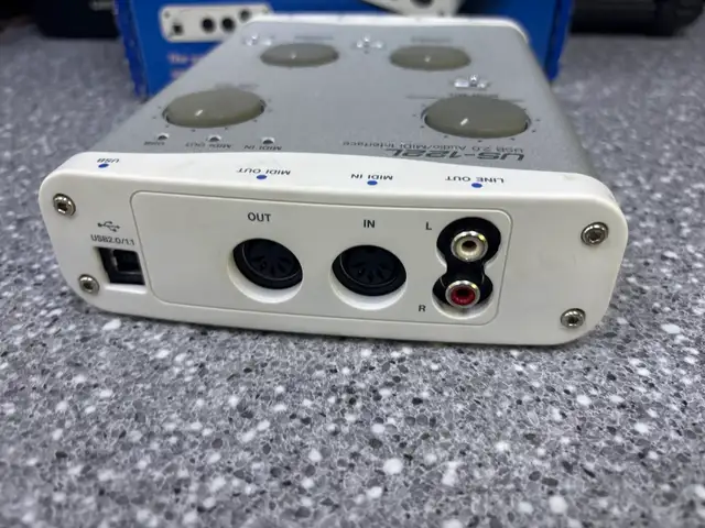 Tascam US-122 USB 2 Channel Audio Interfaces - Photo 7
