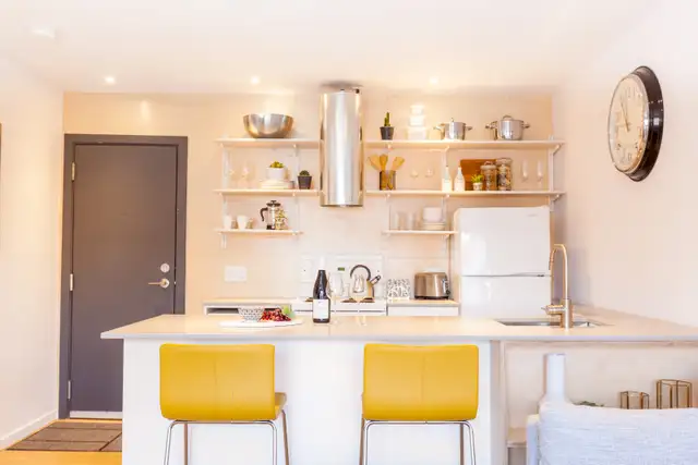 Magnifique studio neuf lumineux à deux pas du Métro Laurier